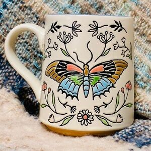 SPECTRUM DESIGNZ ~ EMBOSSED BUTTERFLIES & FLOWERS CERAMIC MUG